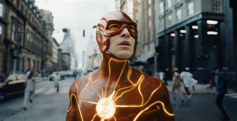 Ezra Miller i nieuchronny finał The Flash - Czy ekranizacja przyniesie triumf czy katastrofę?